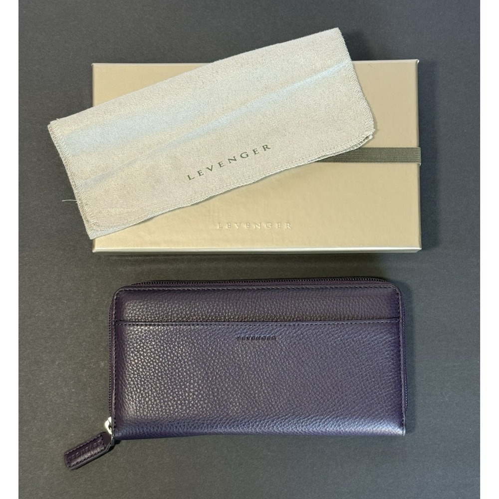 NWOT Levenger Accordion Wallet Grape Purple Pebbled Leather Zip Around RFID